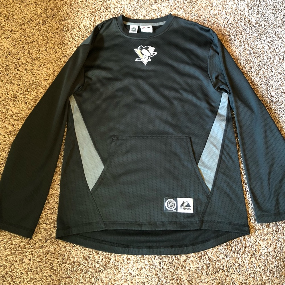 Men’s long sleeve Pittsburgh Penguins shirt